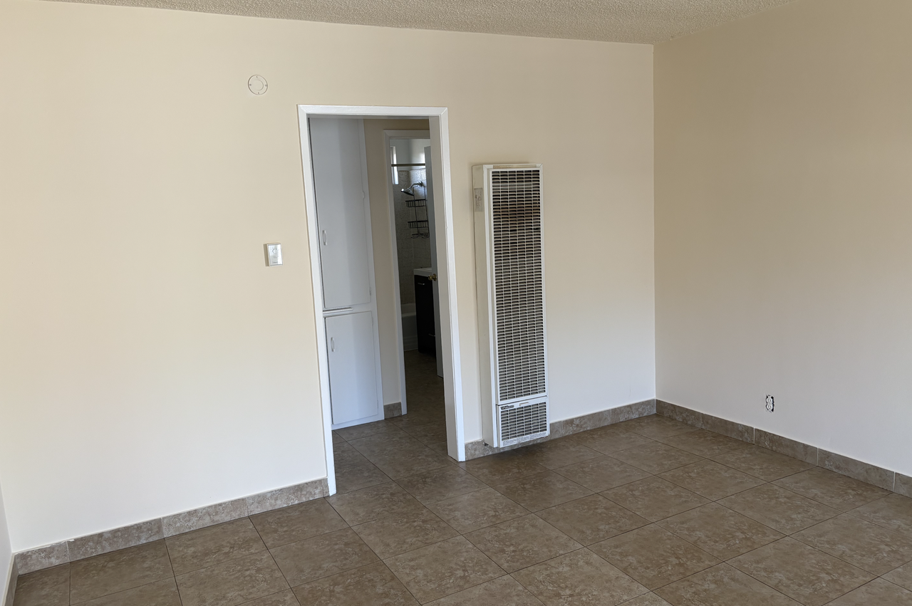 2903 W 141st Pl #4 - Photo 3 of 7