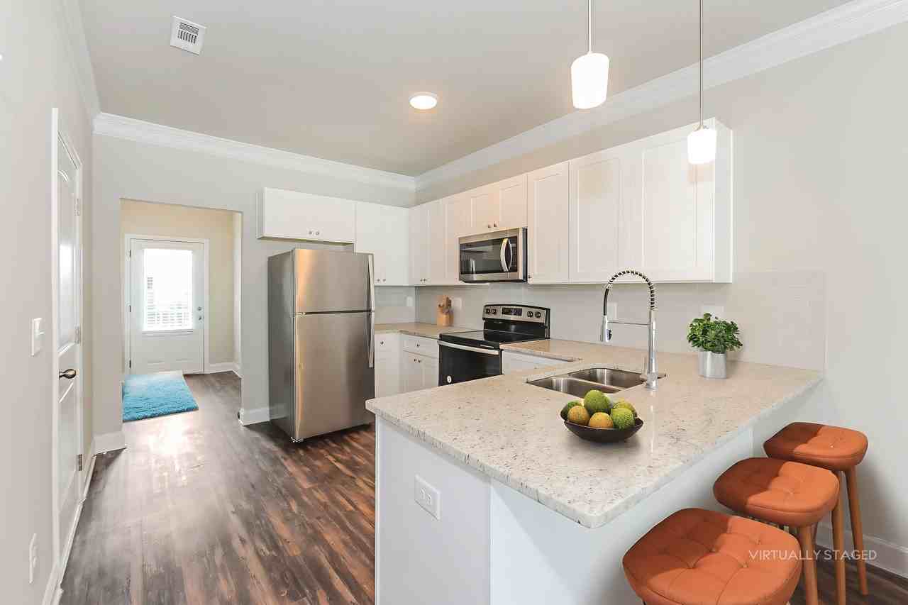 132 Riley Cir - Photo 2 of 44