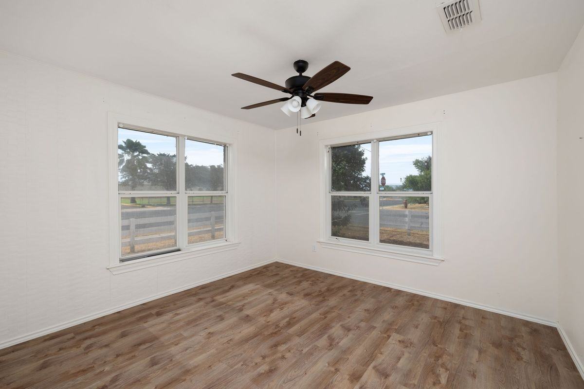 100 W 3rd St - Photo 3 of 22