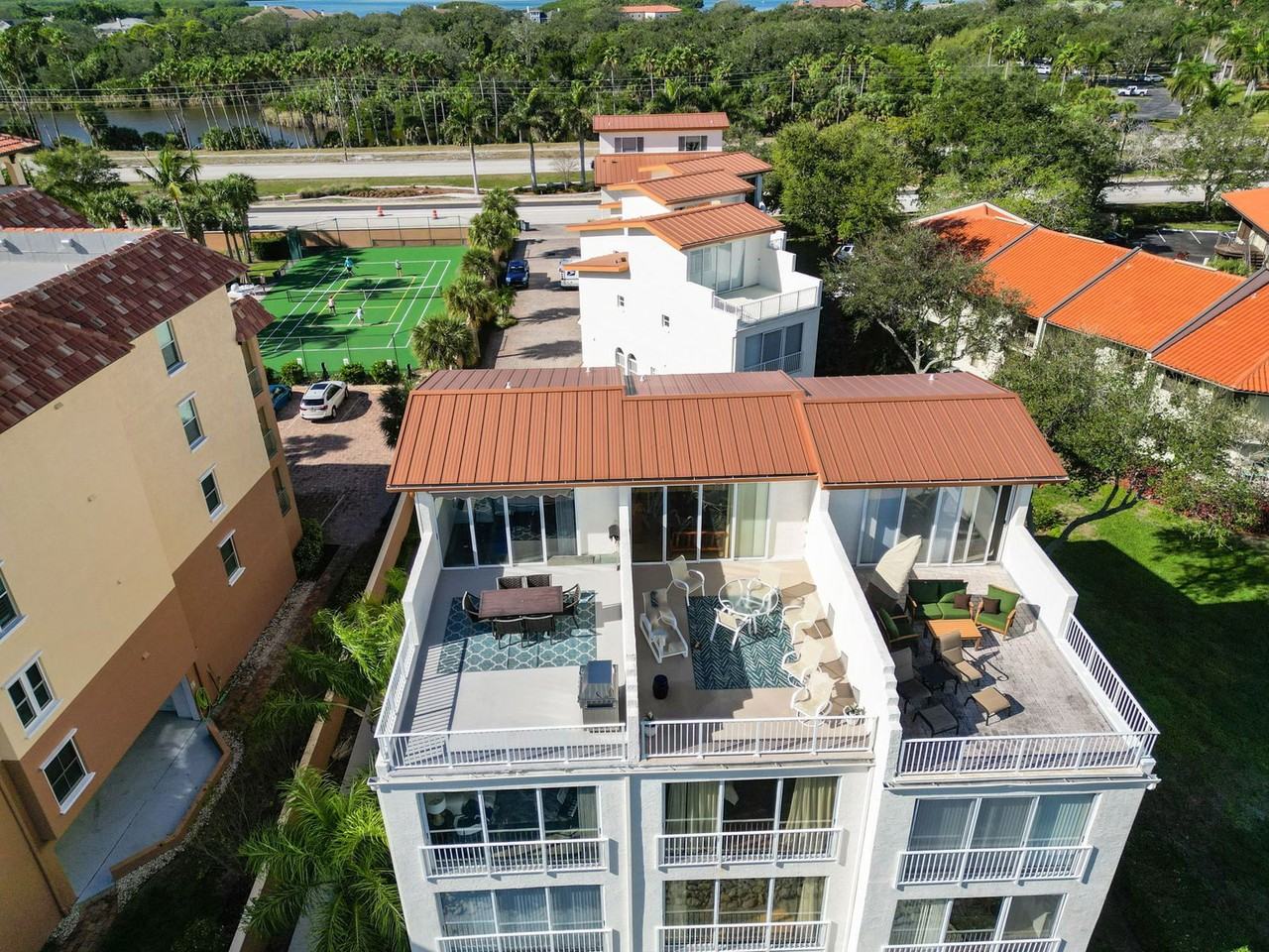 1593 Pinellas Bayway S #1 - Photo 4 of 50