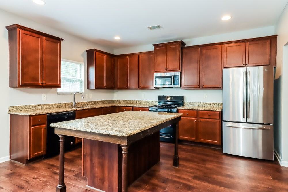 2097 Juniper Ives Ct - Photo 7 of 17
