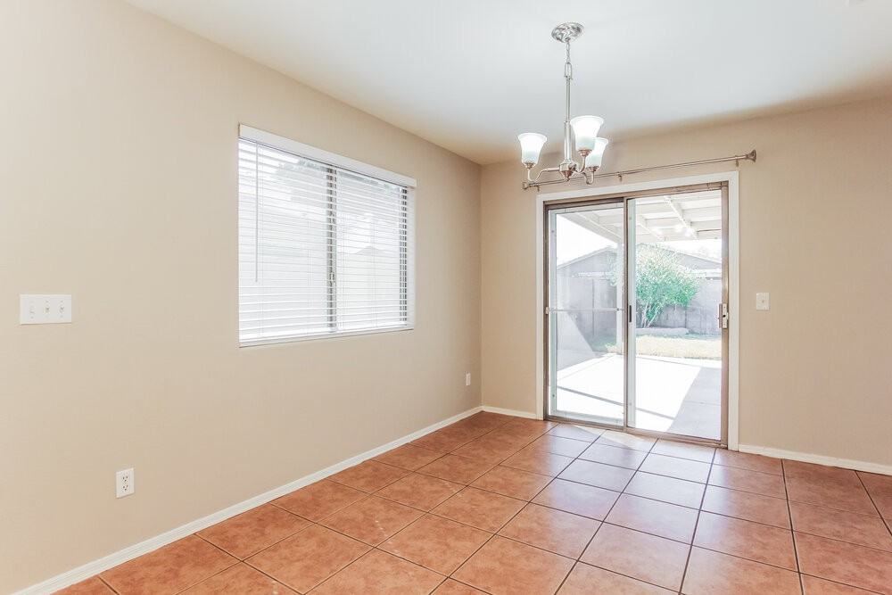 6321 W Superior Ave - Photo 6 of 16