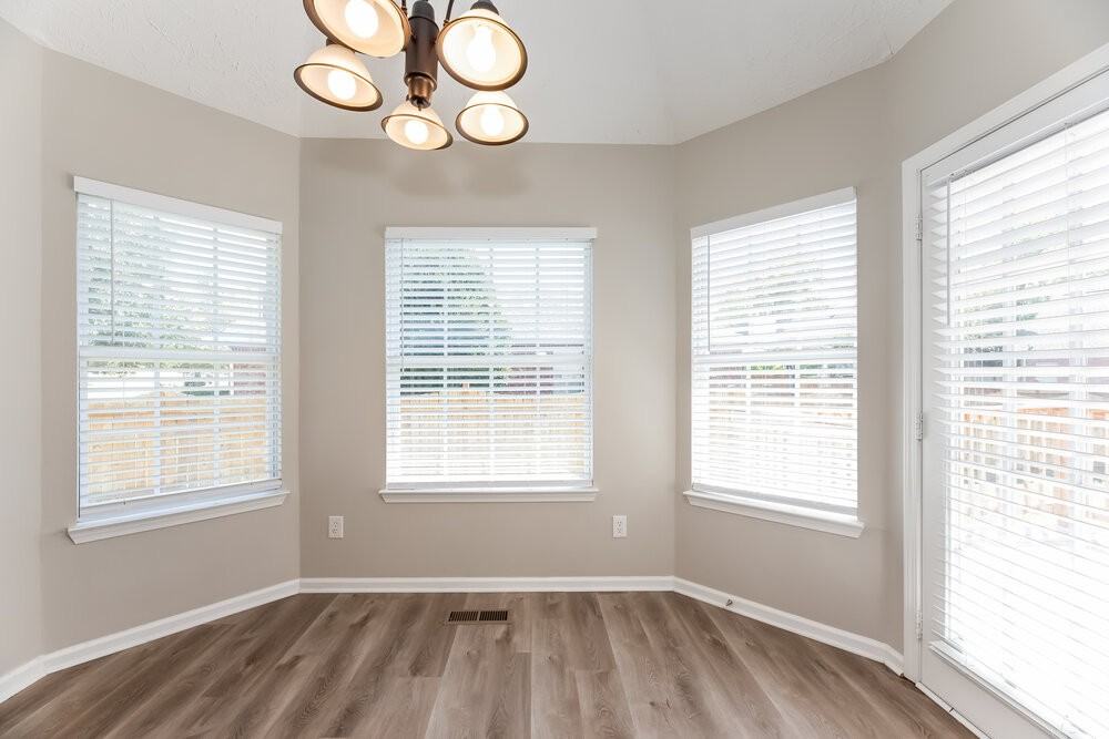 2813 Meadow Gln - Photo 6 of 17
