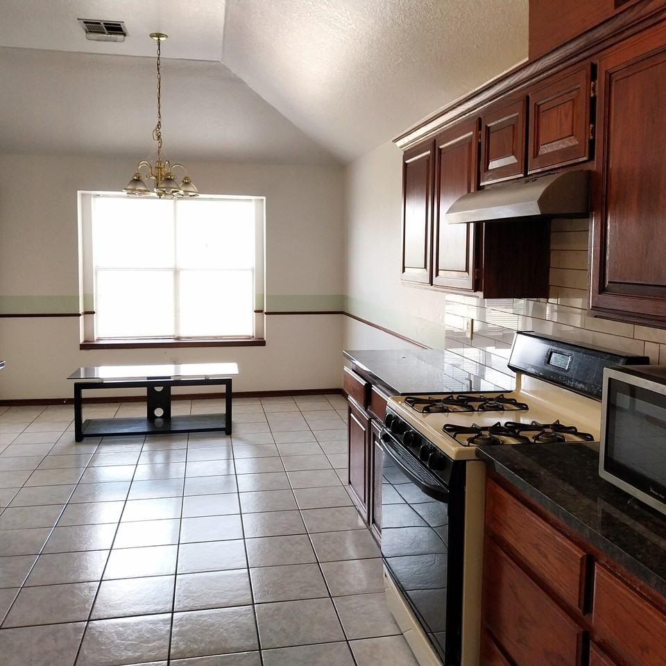 16220 Sugar Loaf Drive #NA - Photo 2 of 16