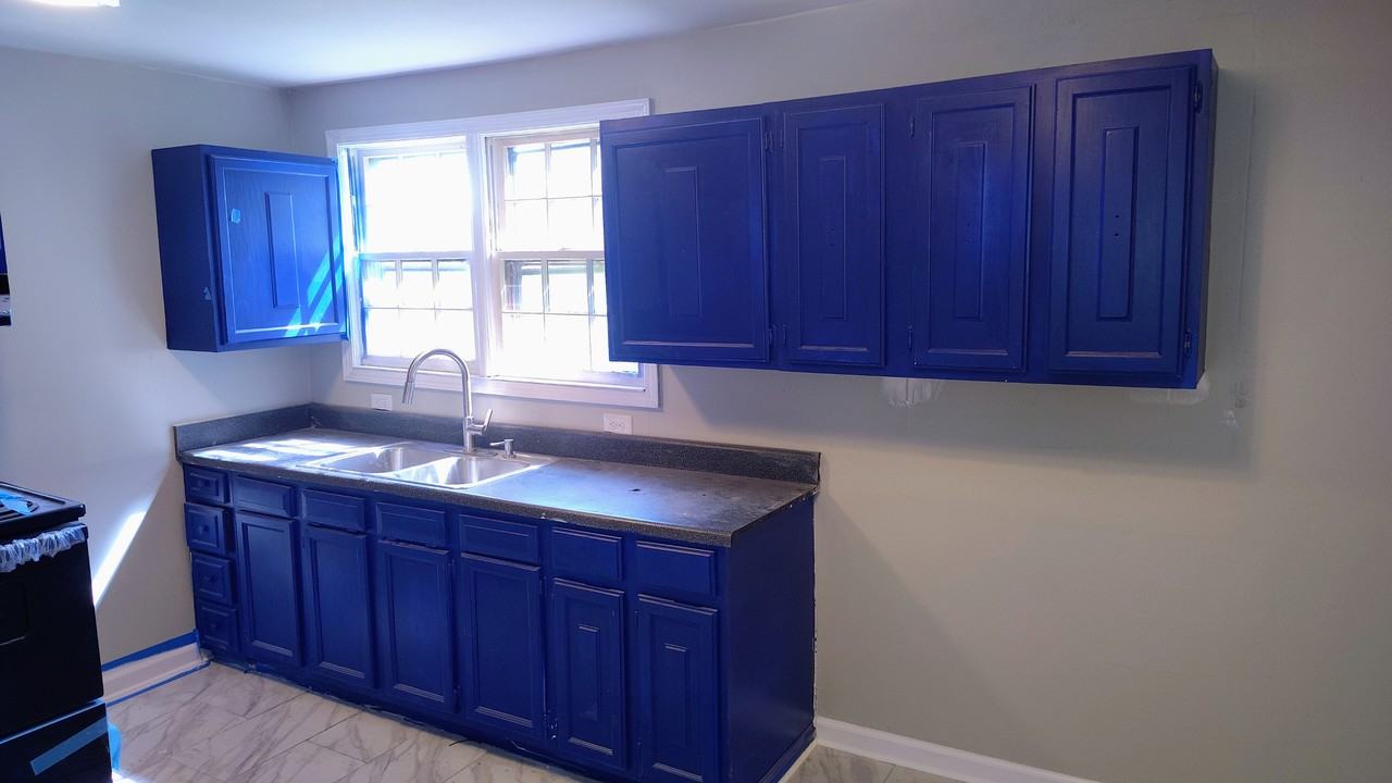 2028 Saxton Ave #NA - Photo 2 of 5