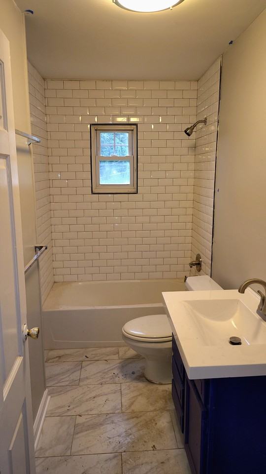 2028 Saxton Ave #NA - Photo 4 of 5