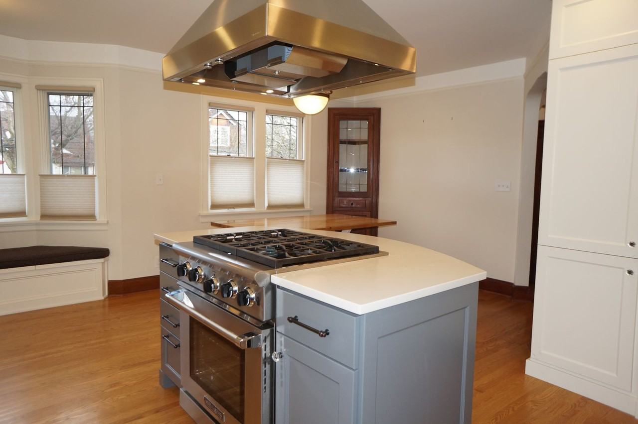 2545 Ne 9th Ave - Photo 7 of 38