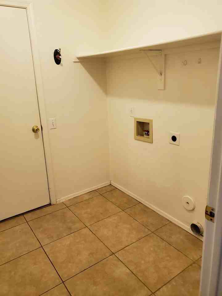 510 West Sereno Drive - Photo 6 of 19