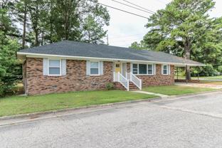 521 N Fairview Rd - Photo 1 of 1