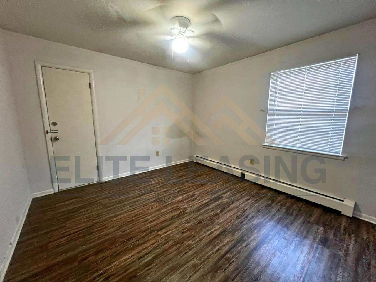 5206 SW 23rd St. - Photo 3 of 12