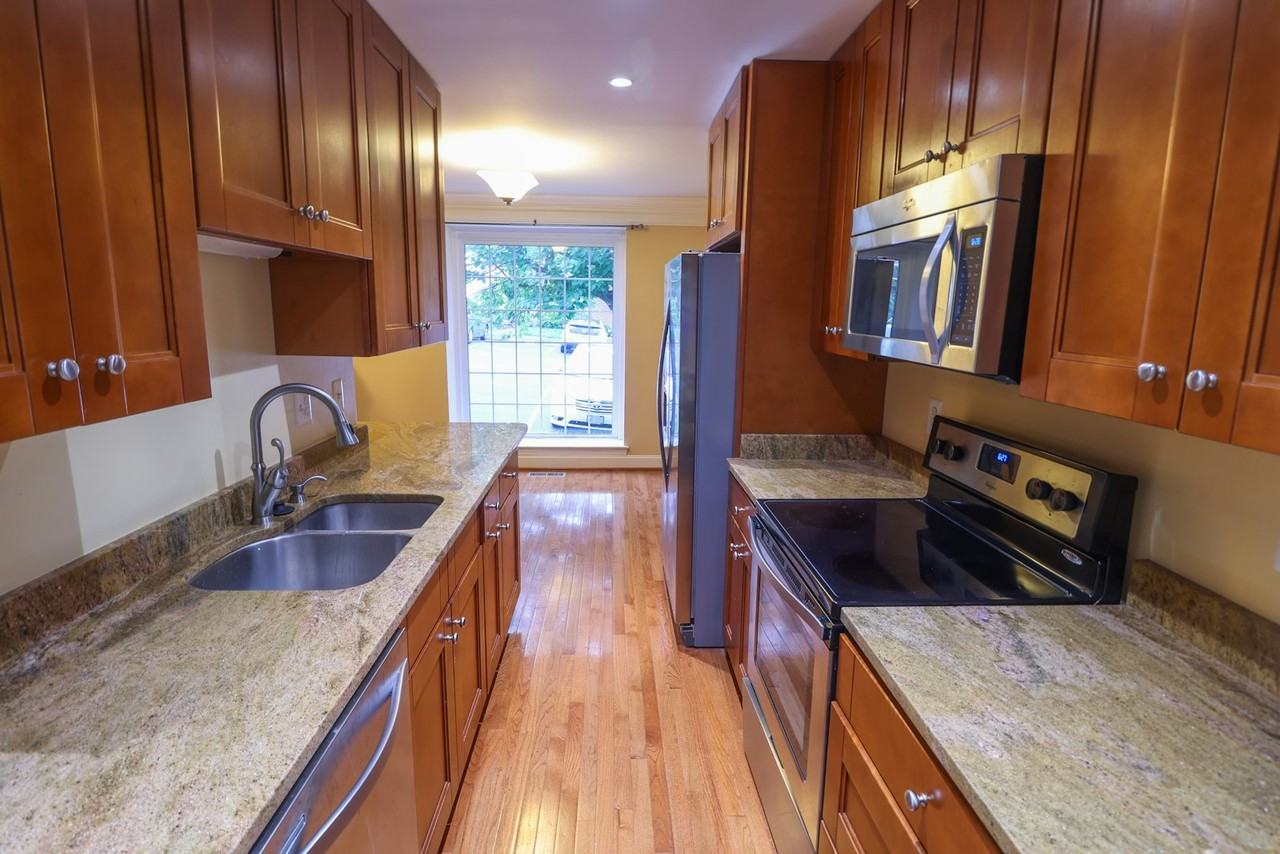 4530 Airlie Way, Unit 1 - Photo 3 of 9