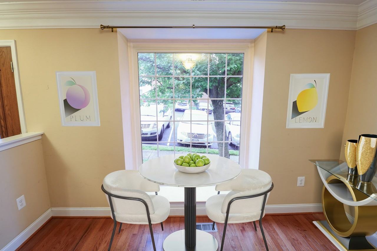 4530 Airlie Way, Unit 1 - Photo 4 of 9