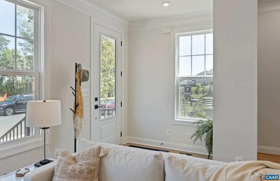 805 Park Ridge Dr, Unit 1 - Photo 3 of 29