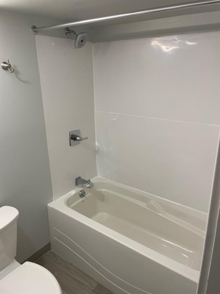 210 Linden Avenue - Photo 7 of 12