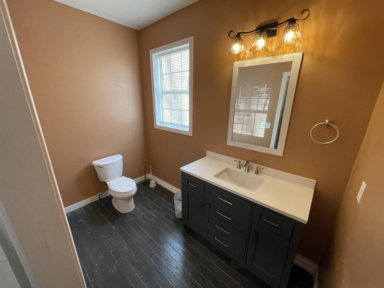 339 W32 - Photo 3 of 50