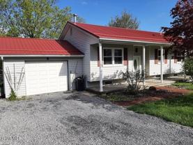 306 Red Oak Ln - Photo 1 of 1