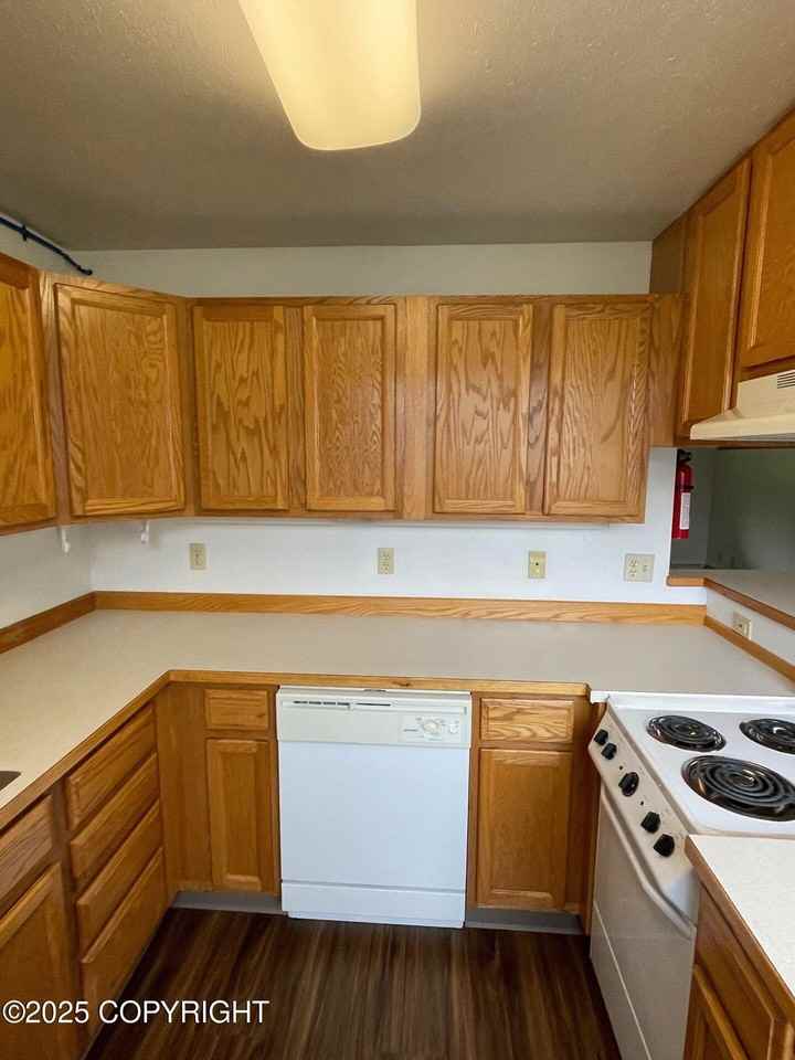 4004 E Steven Dr #5 - Photo 5 of 10