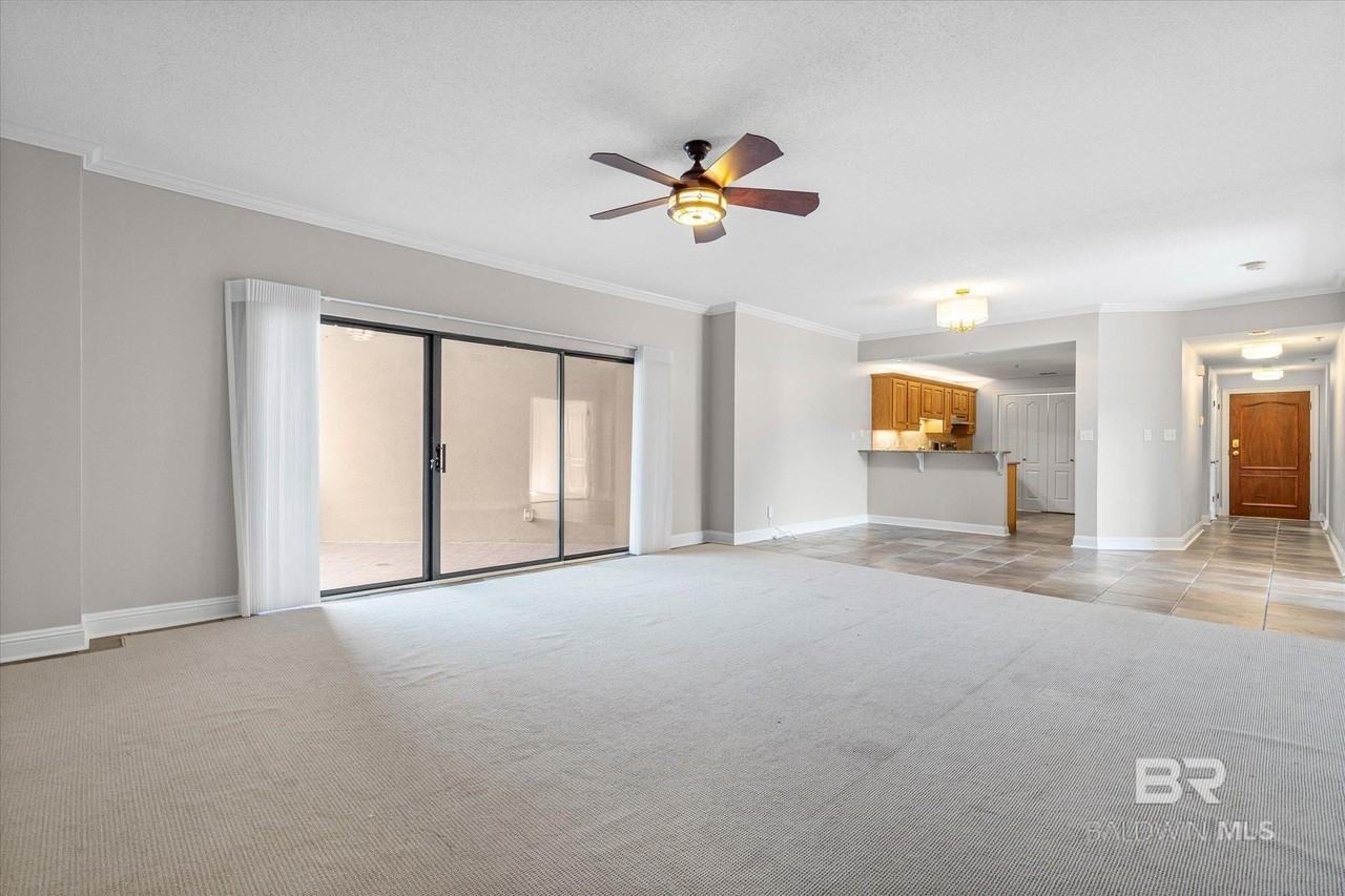 100 Tower Dr #1D - Photo 3 of 22