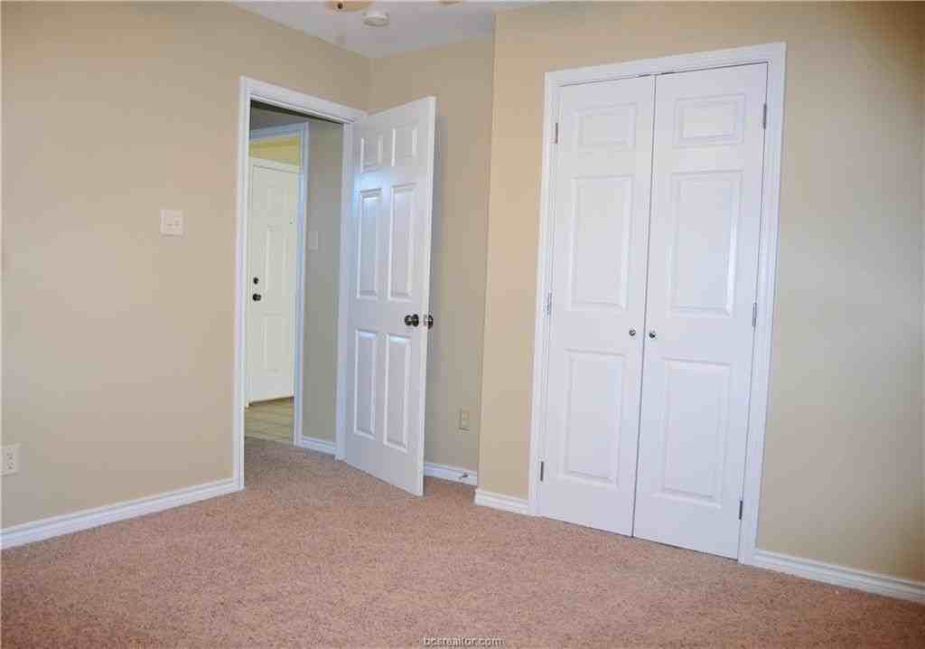 110 Karten Ln - Photo 7 of 10