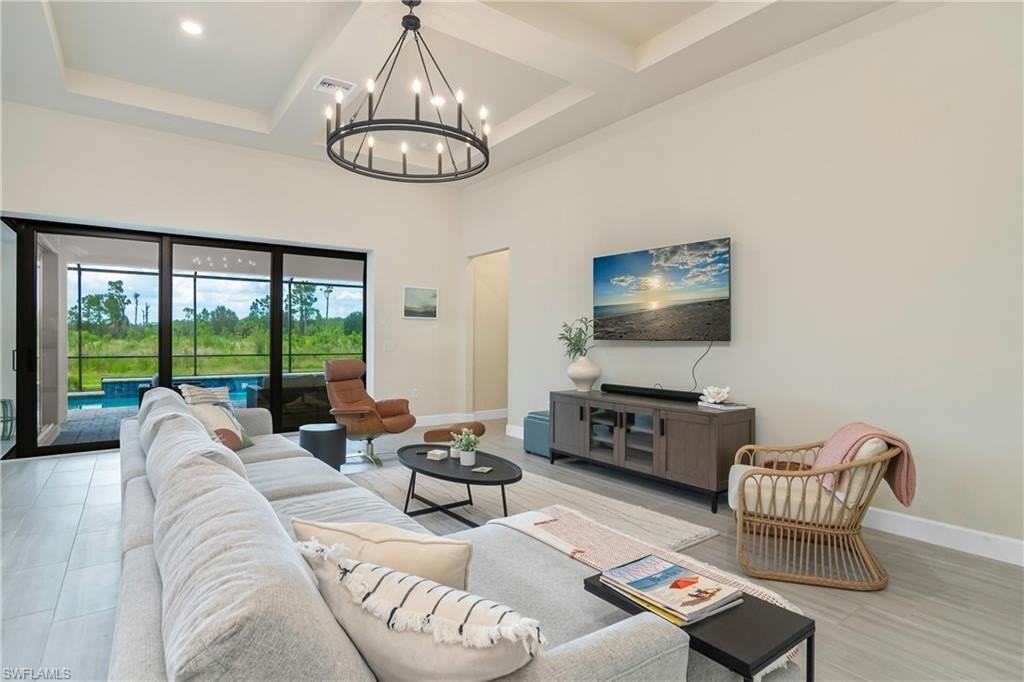 17462 Elkgrove Ln - Photo 4 of 43