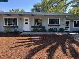 760 Rosewood Dr - Photo 1 of 1