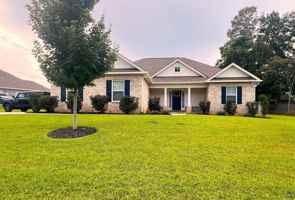 featured image of 203 Georgian Walk