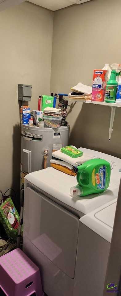 216 Tabor Dr - Photo 5 of 9