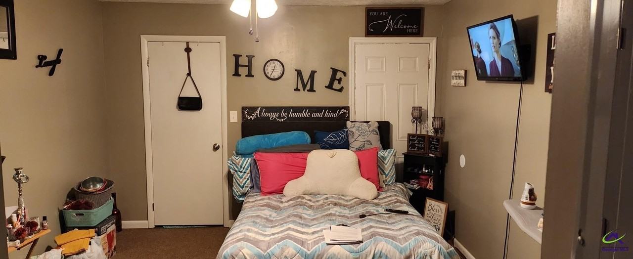 216 Tabor Dr - Photo 7 of 9