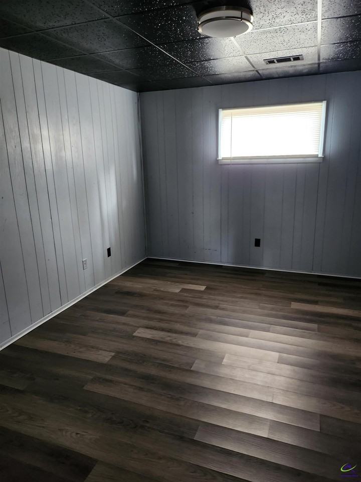 300 A9 Carolina Avenue - Photo 4 of 6