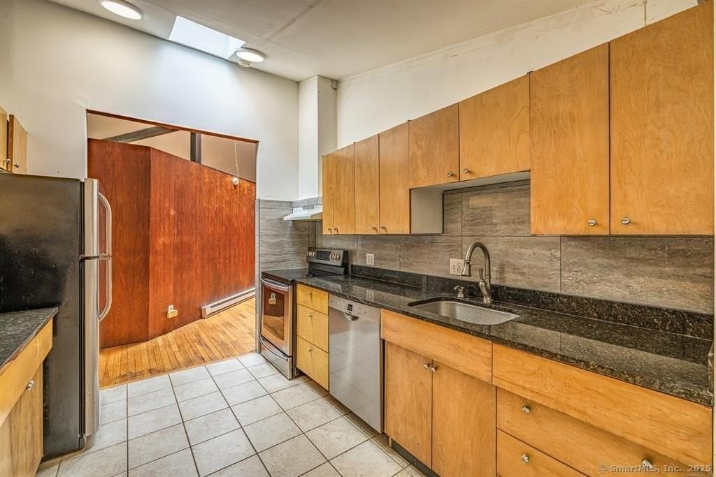 141 Gurleyville Rd - Photo 7 of 28