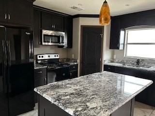 3445 Kayleigh St - Photo 5 of 23