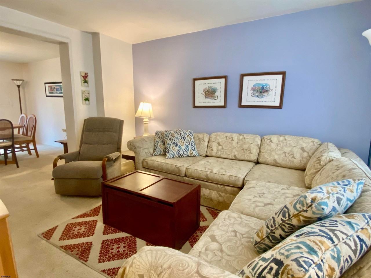 4 Ontario Dr #B - Photo 3 of 25