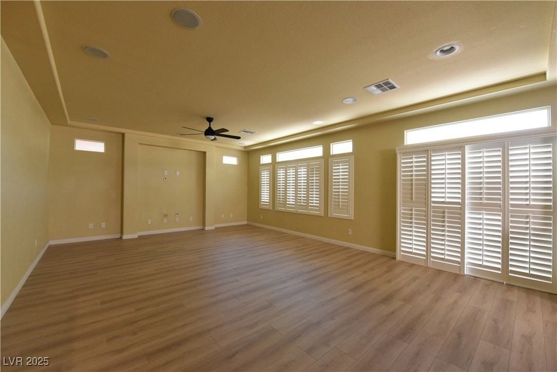 9735 Panther Hollow St - Photo 7 of 24