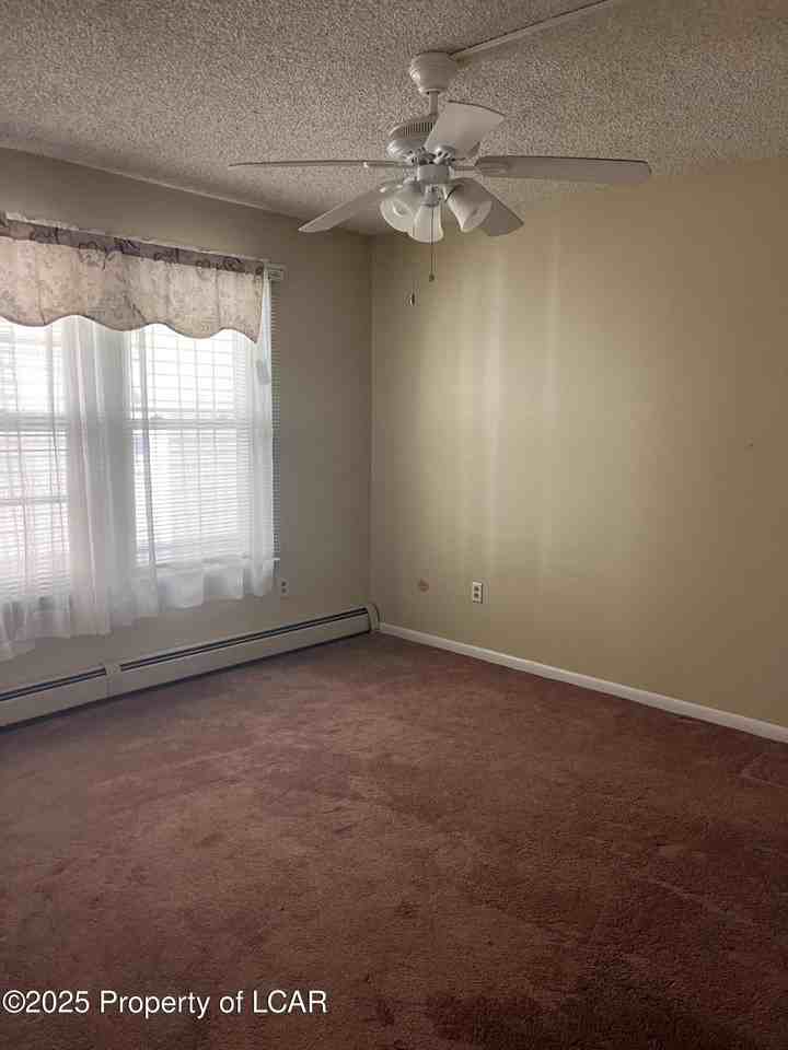 86 Maffett St - Photo 6 of 10