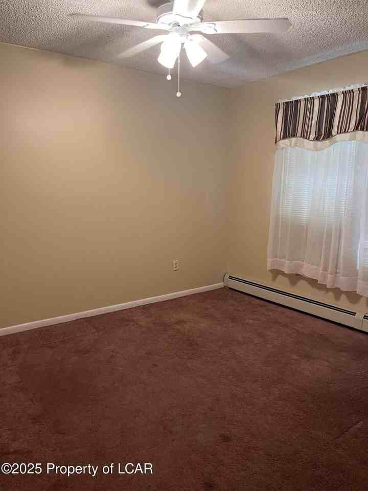 86 Maffett St - Photo 7 of 10