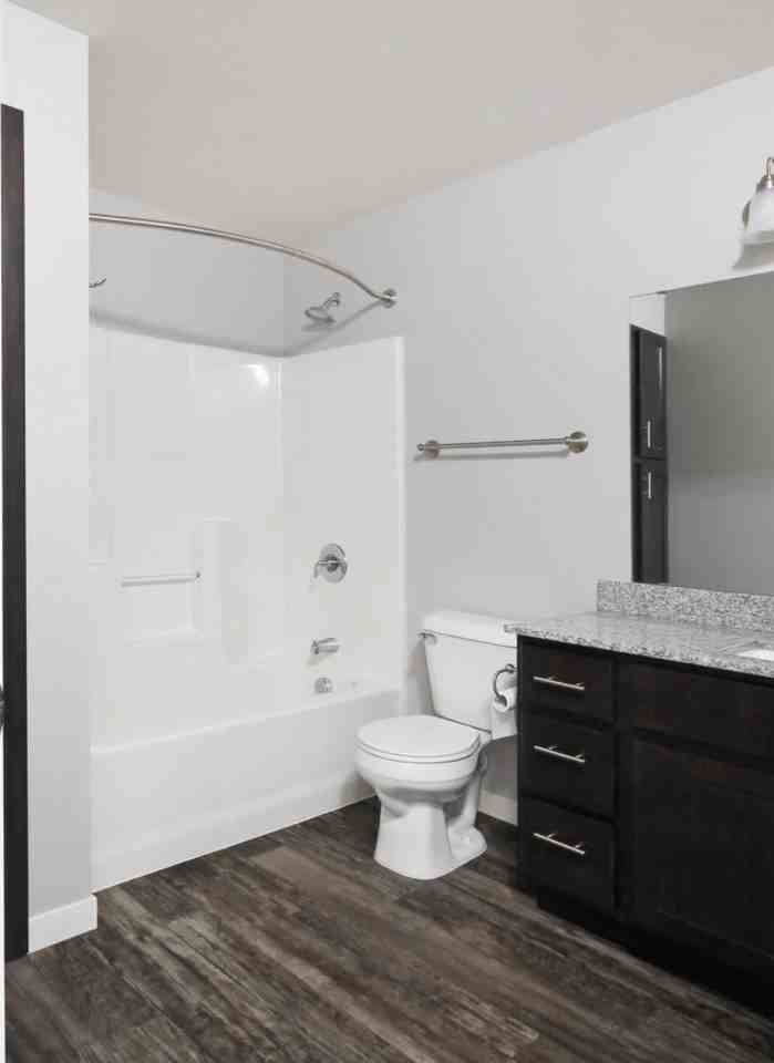 Sapphire Apartments - Photo 7 of 24