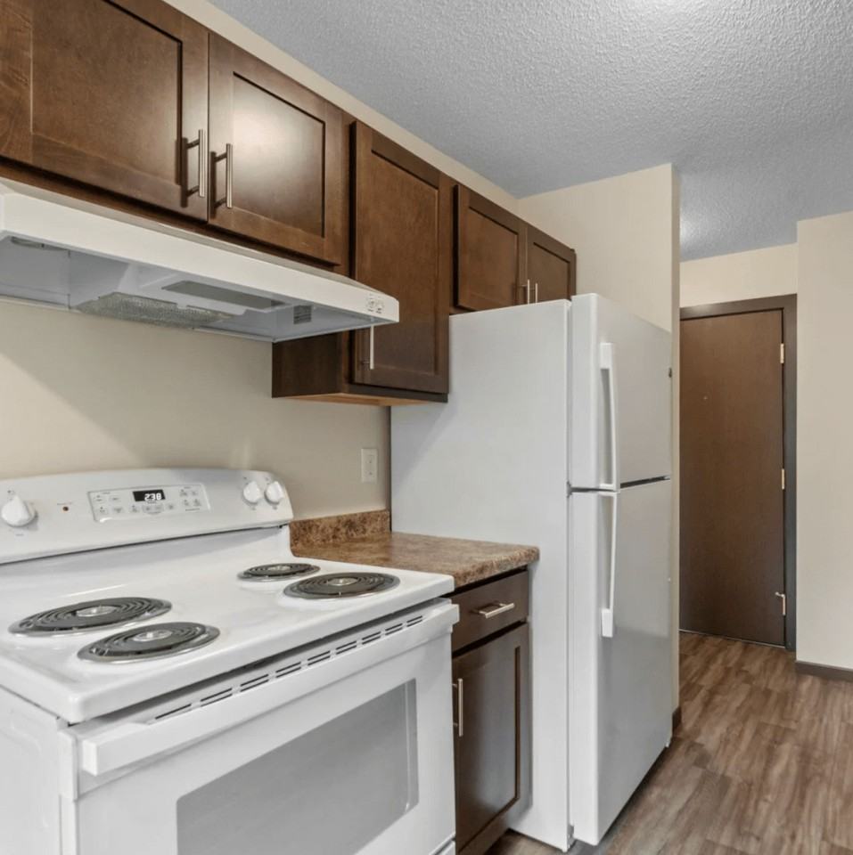 Lamplighter Village - Photo 7 of 20