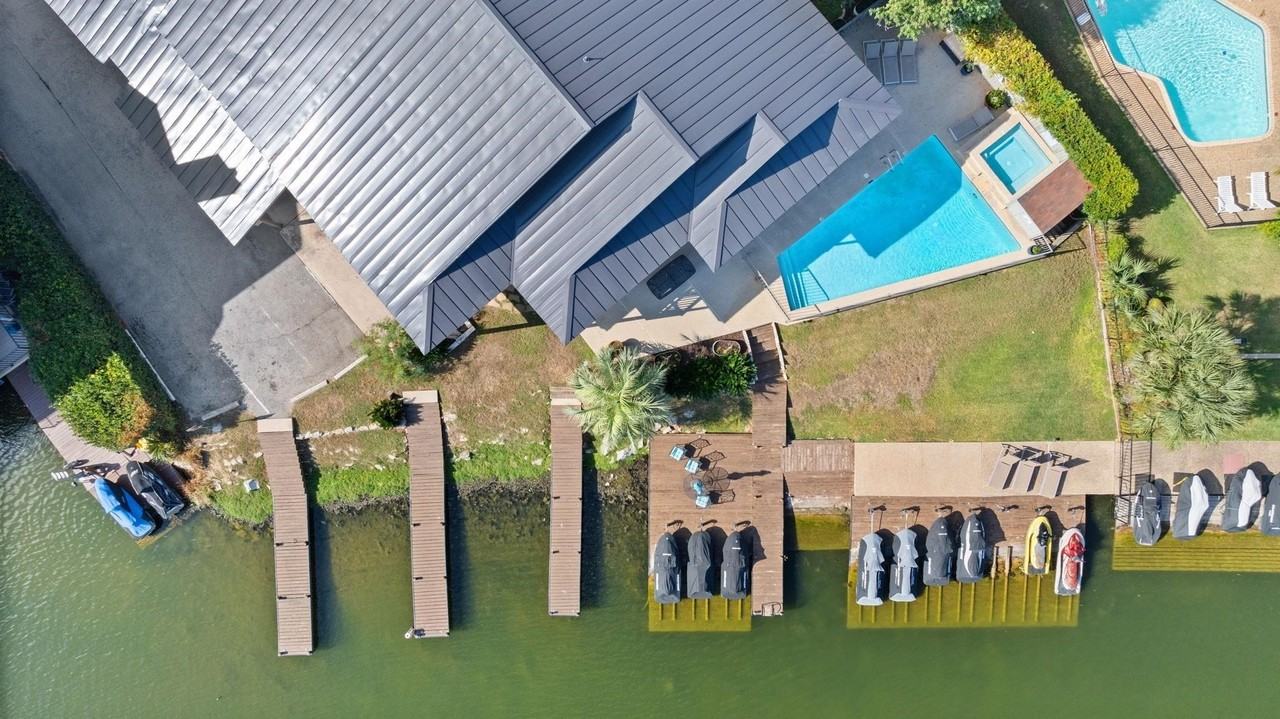 104 Cove E #106 - Photo 4 of 30