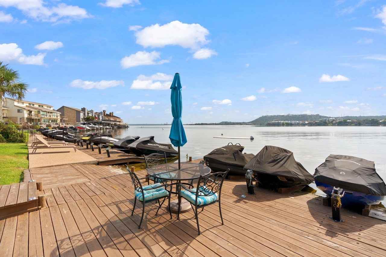 104 Cove E #106 - Photo 7 of 30