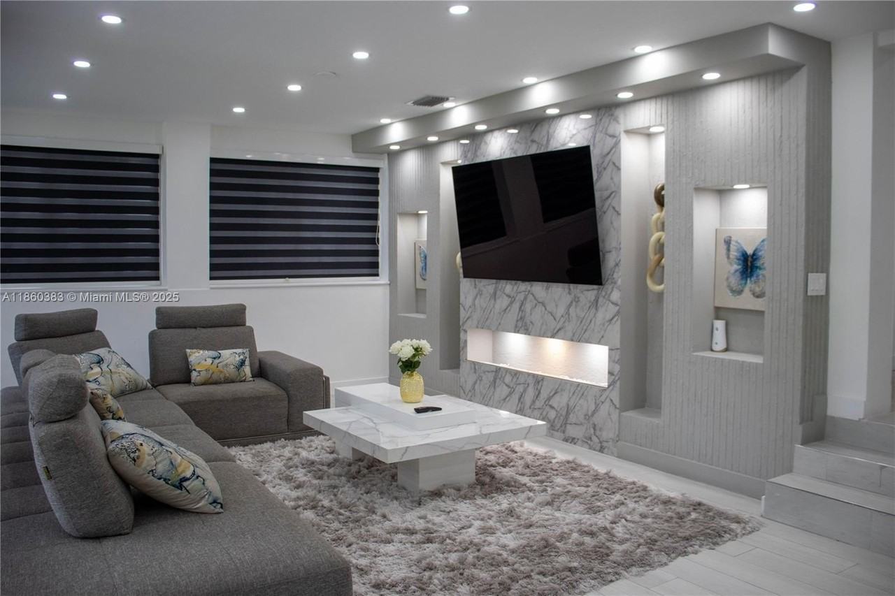 295 Ne 150th St #0 - Photo 2 of 39