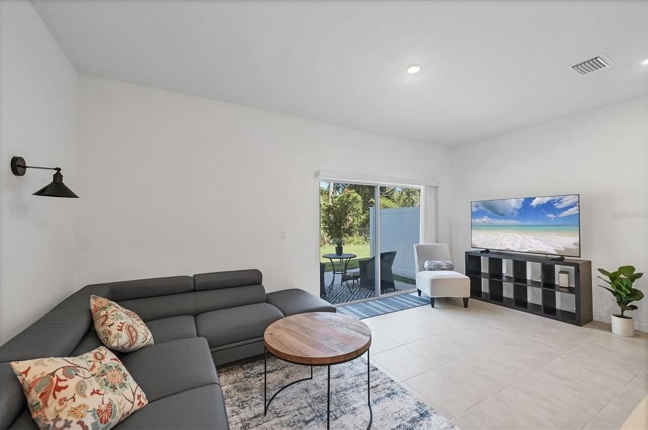 15032 Cuzcorro Ct - Photo 5 of 31