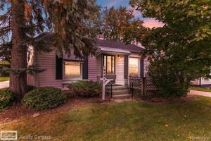 featured image of 21371 Hillcrest St