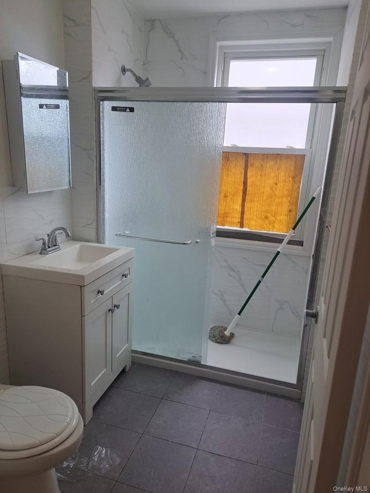 14612 Lakewood Ave - Photo 4 of 9