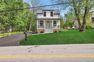 386 Lakeside Rd - Photo 1 of 1