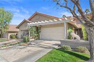 featured image of 41220 Woodhaven Dr W