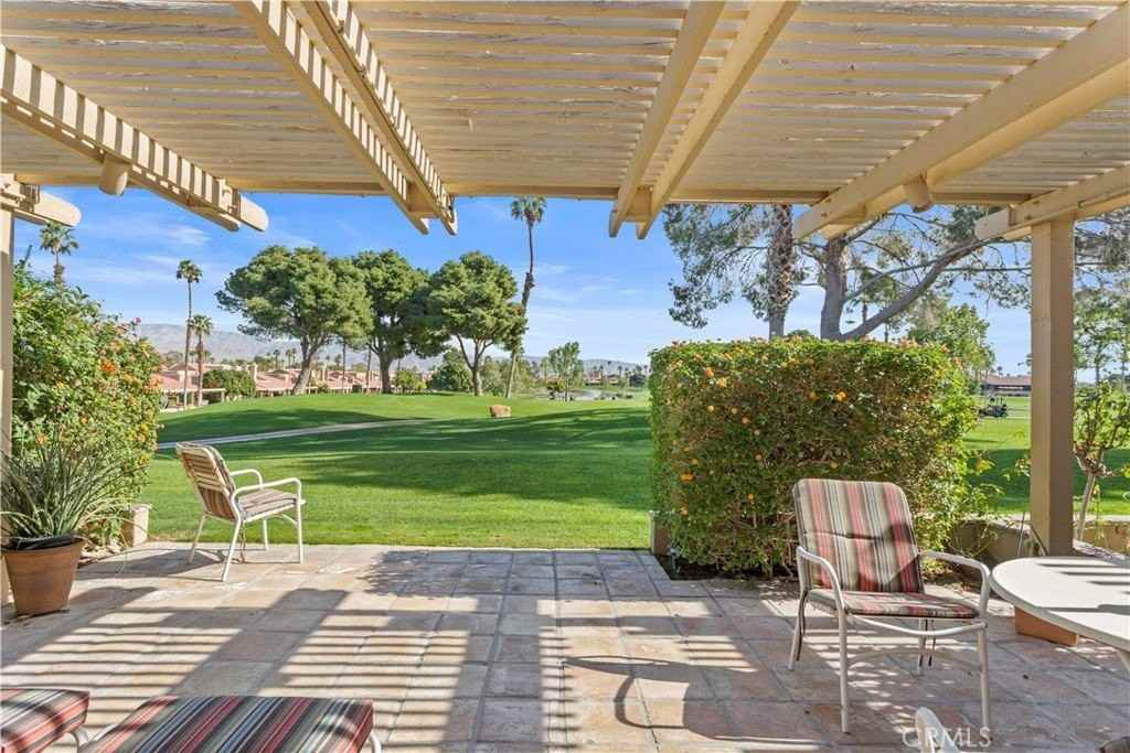 41220 Woodhaven Dr W - Photo 4 of 17