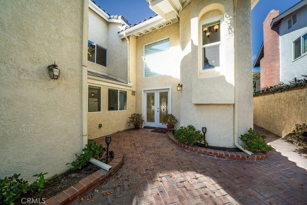 34 Columbus - Photo 3 of 33