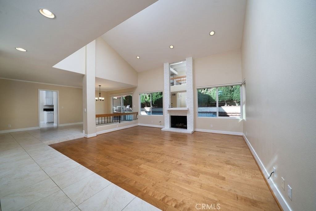 34 Columbus - Photo 4 of 33