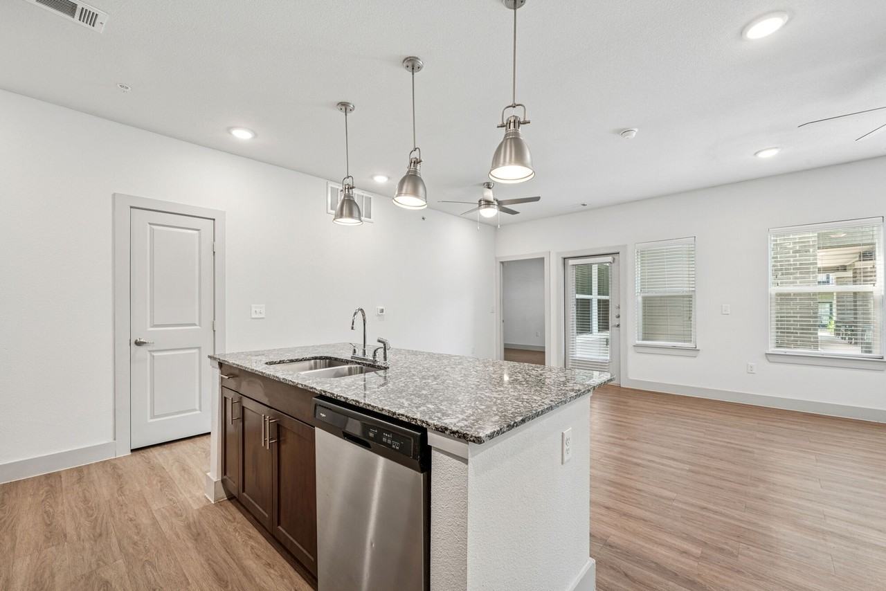 Plum Tree - Photo 6 of 36