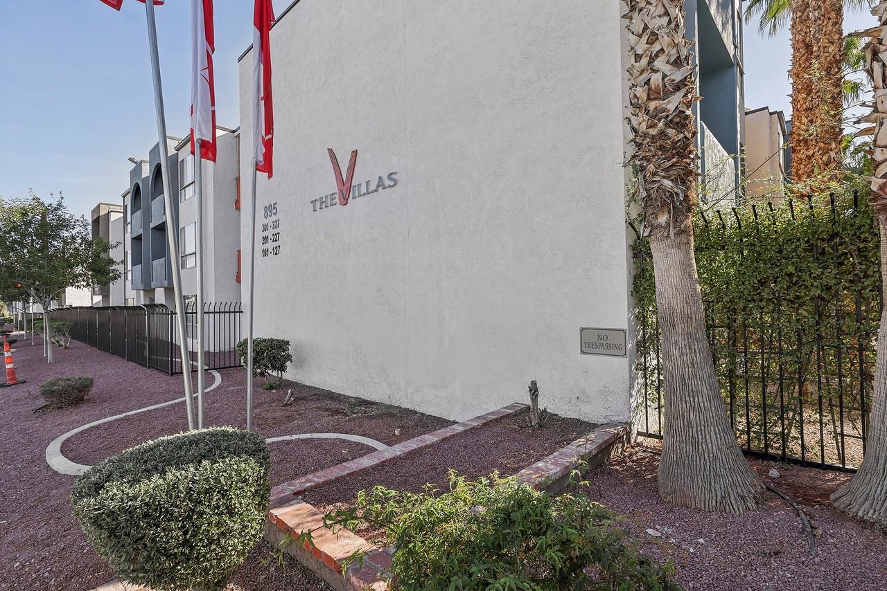 Villas at Desert Pointe - Photo 4 of 30